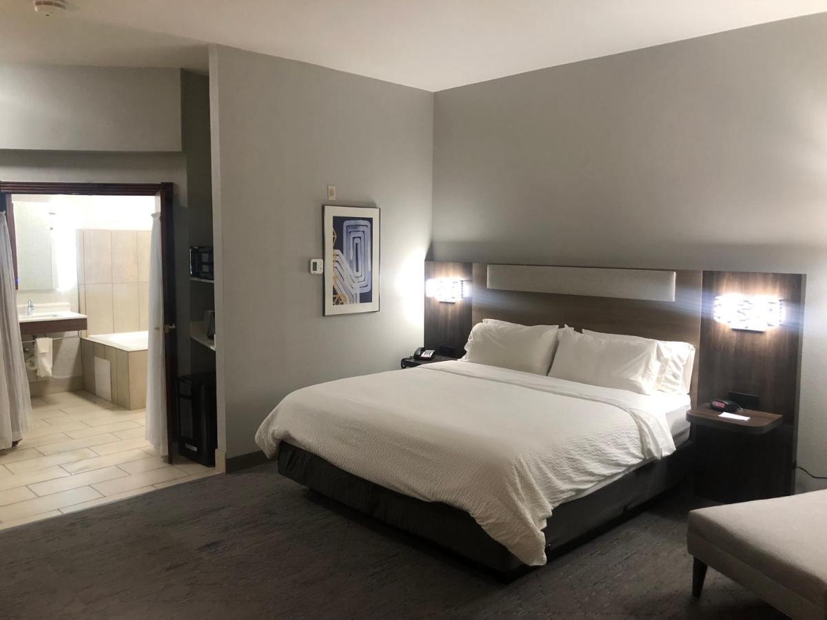 Holiday Inn Express Hotel & Suites Woodward Hwy 270 By Ihg Exterior foto